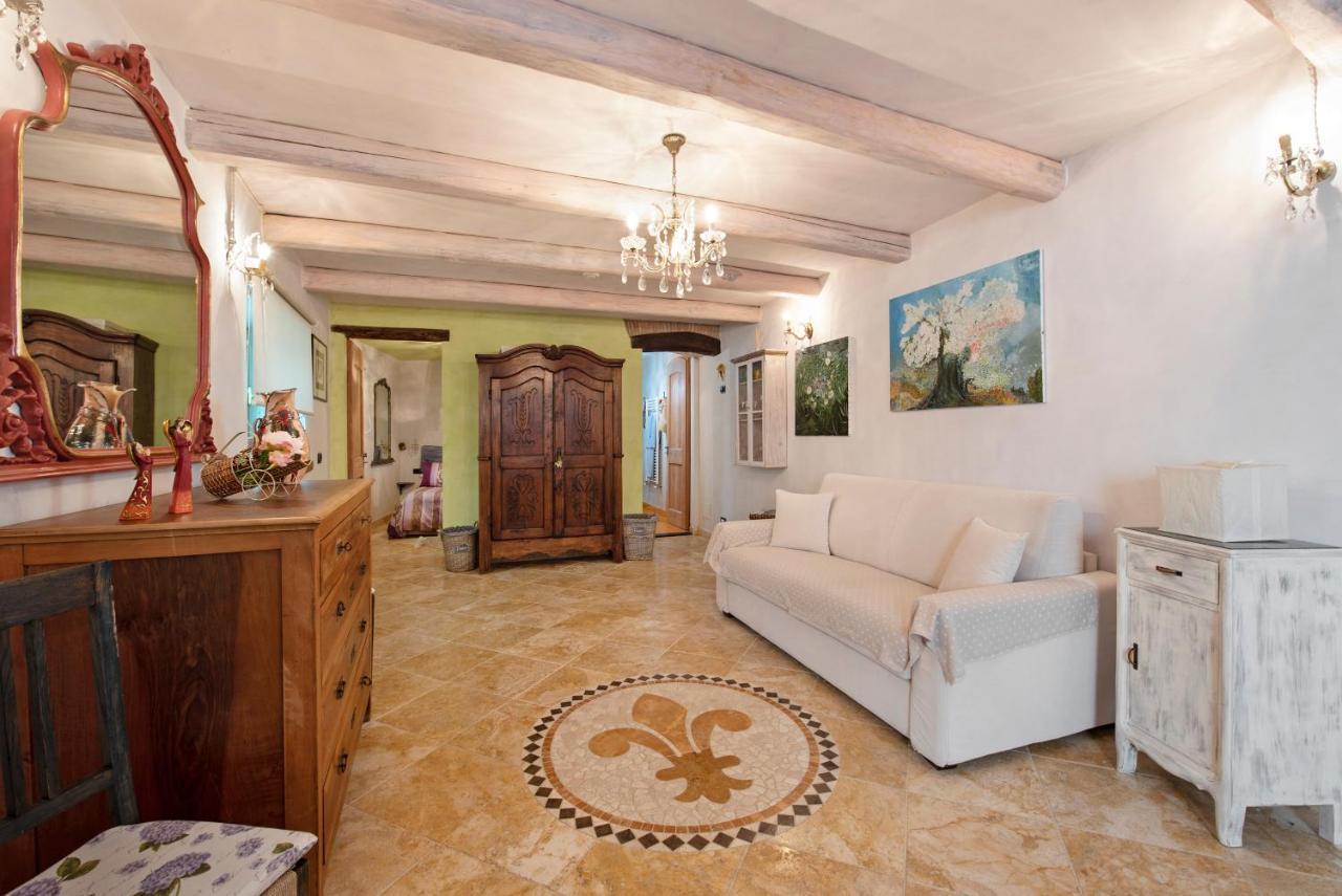ואראצה Casa Gocce Di Cristallo מראה חיצוני תמונה