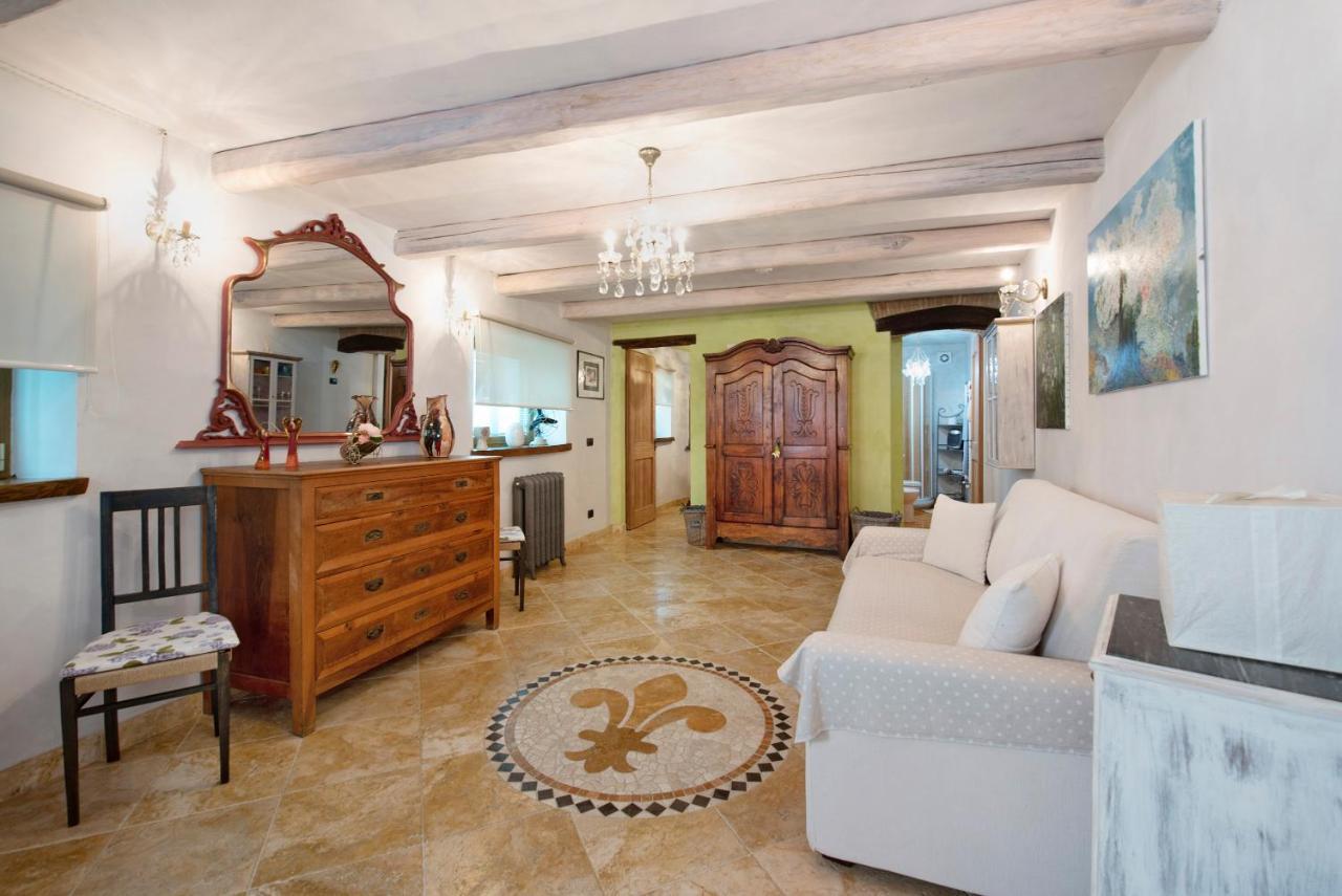 ואראצה Casa Gocce Di Cristallo מראה חיצוני תמונה